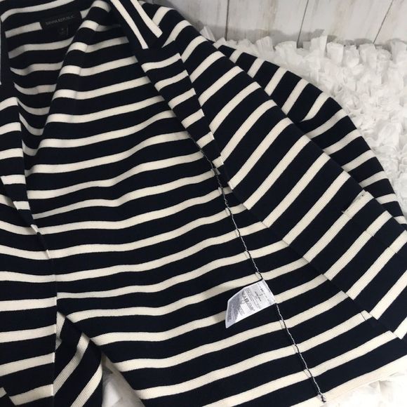 Banana Republic Jacket. Black and white. Size s - Picture 6 of 6